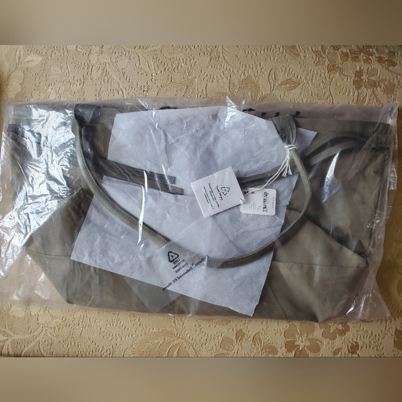 Free People Daybreaker Tote/Olive - Picture 6 of 10